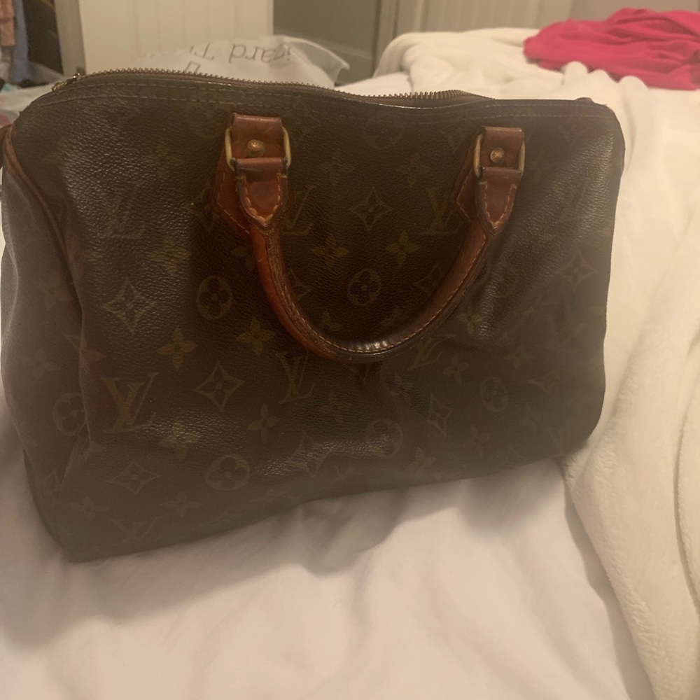 Louis Vuitton speedy 30